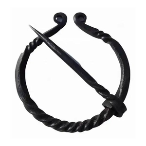 Collar Amuleto Vikingo de Hierro Forjado a Mano, Cruz de Troll Medieval, Acabado Auténtico Forjado, de Primera Calidad, para Entusiastas de la Historia - Product Image 2