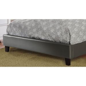 Letto Matrimoniale Imbottito in Ecopelle Argento con Testiera Trapuntata - Set Letto 1 Pezzo - Mobili Camera da Letto - Product Image 5