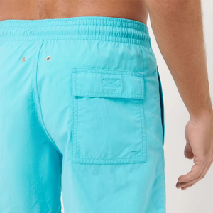 Shorts décontractés et sportifs pour hommes, personnalisés OEM, noir et rouge dégradé, avec cordon de serrage et taille élastique, style streetwear, été 2026 - Product Image 5