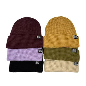 Gorros de Invierno Personalizados al por Mayor con Logotipo, Unisex, de Alta Calidad, Lisos, Teñidos, de Color Sólido, Mezcla de Lana, Tejidos, con Borde Plegado - Product Image 2