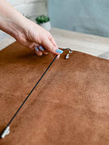 Porta Menús de Cuero Genuino de Alta Calidad con Protección a Prueba de Olores para Restaurantes, Cafés y Hoteles, Logotipo Personalizado LMC-0090 - Product Image 3