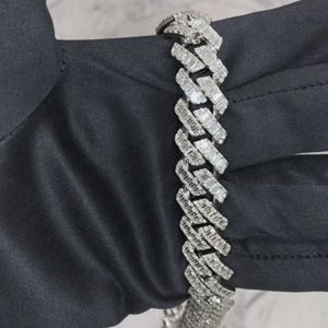 Colliers Tennis Hip Hop Unisexe Personnalisés Iced Jewelz en Argent 925 Plaqué Or de Haute Qualité avec Moissanite D VVS Taille Brillant - Product Image 5
