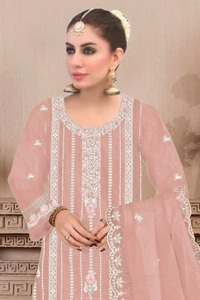 ชุดสูทมิดิแบบกึ่งสำเร็จรูปผ้าวิสโคสปักลาย สำหรับงานปาร์ตี้ งานแต่งงาน และงานดิวาลี - Product Image 2