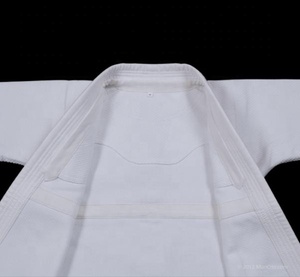 ชุดยูโดแบบกึ่งทอสองชั้น ผ้าฝ้าย 80% โพลีเอสเตอร์ 20% คุณภาพระดับมืออาชีพ สีและดีไซน์ปรับแต่งได้ สำหรับทุกเพศ - Product Image 5