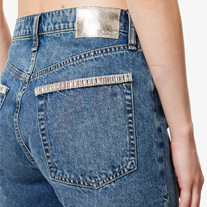 Shorts en jean délavé taille haute pour femme, coupe droite décontractée, avec poches, en coton bleu uni, idéal pour l'été - Product Image 3