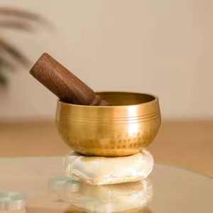 Cuenco tibetano tradicional de metal para meditación, terapia de sonido, yoga, sanación y mindfulness. - Product Image 2