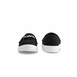 รองเท้าผ้าใบส้นเตี้ย WN6167สีดำ - Product Image 2