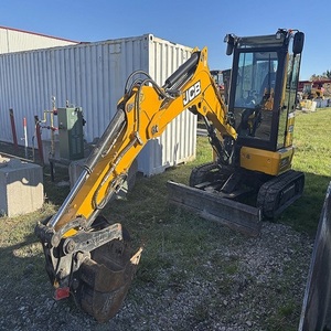 Mini-excavatrice JCB 35Z 1 d'occasion en excellent état, poids opérationnel de 1 à 8 tonnes, moteur Camc, système hydraulique Hydac, roues et godet. - Product Image 2