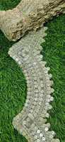 Dentelle de haute qualité, brodée à la main, avec des miroirs, pour la décoration de robes, de saris et de vêtements.