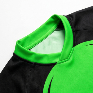 Conjunto de Camiseta y Pantalones Cortos de Fútbol Unisex Verde y Negro, Sublimados, Transpirables, Ajuste Atlético, para Todas las Temporadas, Manga Corta, Cuello Redondo - Product Image 5