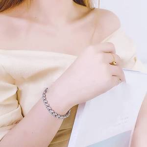 Pulsera de Tenis de Moissanita de Alta Calidad, Plata 925 con Baño de Rodio, Brillo Intenso, Resistente al Deslustre, Cierre Seguro, Estilo Hip Hop - Product Image 1