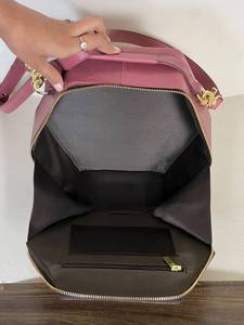 Sac bandoulière western en cuir véritable artisanal, motif cerise, forme hexagonale unique, pour femmes. - Product Image 6