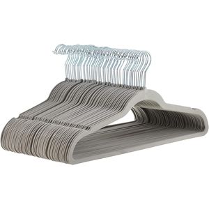 Appendiabiti Sottili Antiscivolo in Velluto Grigio/Argento - Confezione da 50 Pezzi - Supporto per Abiti - Product Image 1