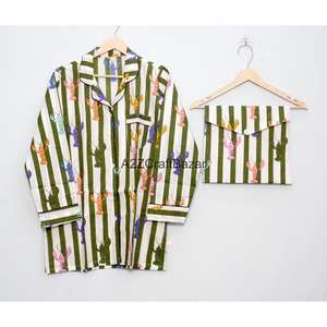 ชุดนอนผ้าฝ้ายพิมพ์ลายดอกไม้ แขนยาว เอวยางยืด ระบายอากาศได้ดี สำหรับผู้หญิงและเด็กผู้หญิง จาก Exporters Classy Women's ผลิตจากผ้าฝ้าย 100% เหมาะสำหรับฤดูร้อน - Product Image 2