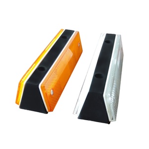 Delimitadores de Carreteras, Delimitadores Rectangulares de Alta Reflectividad - Product Image 1