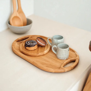 Bandeja de Servir de Madera Pulida Sostenible al por Mayor, Diseño Antiguo, Apta para Lavavajillas, Compartimento Único, Mango de la Mejor Calidad - Product Image 1