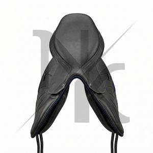 Selle d'endurance pour chevaux de dressage anglais de qualité supérieure, en cuir noir, avec arceau en bois, produits d'équitation anglaise en provenance d'Inde. - Product Image 5