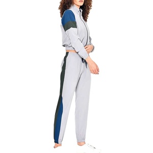 Conjunto de 2 piezas de chándal de la mejor calidad, trajes para correr para mujer, pantalones deportivos de dos piezas al por mayor, chándal con capucha para mujer - Product Image 5