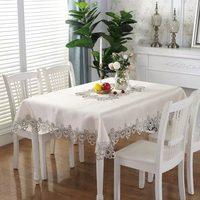 Nappe de mariage en satin jacquard avec bordure en dentelle florale, taille et design personnalisables, imperméable, anti-taches, jetable, pour la table
