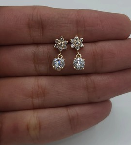 Pendientes de Diamantes Cultivados en Laboratorio, Diseño Cristiano, 1.28 Ct, Oro de 14K, Estrella y Flor, Pendientes Colgantes, Regalo para Mujer, Joyería Minimalista - Product Image 4