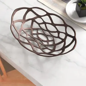 현대적인 디자인 타원형 금속 과일 그릇 청동 완성 장식 그릇 주방 및 가정 장식.