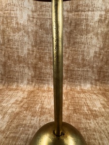 โต๊ะบาร์อะลูมิเนียมหล่อคุณภาพสูง หน้าโต๊ะกลมเรียบ ฐานทรงโดมเพรียวบาง มั่นคงแข็งแรง ดีไซน์หรูหราทันสมัย - Product Image 3