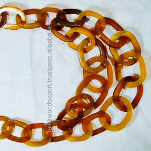 Collier en corne de buffle Produit de qualité supérieure Corne de buffle pour fille Nouveau style Corne naturelle Dernier design Meilleur prix par FWE - Product Image 6