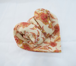 Serviette en lin réutilisable écologique avec impression classique pour une utilisation à domicile et des coffrets cadeaux - Product Image 3