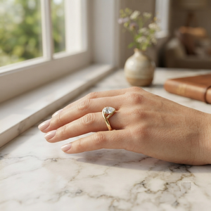 Anillo de Diamantes Cultivados en Laboratorio con Forma Deslumbrante en Plata de Ley y Chapado en Oro Rosa, Accesorio de Moda Único con Alto Brillo - Product Image 2