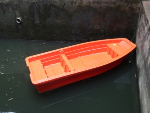 Bote de Pesca Profesional KEMAN de 2.6M en Plástico PE con Motor Fuera de Borda de 4HP, Capacidad de Carga de 488kg - Bote de Patrulla y Multiusos - Product Image 2