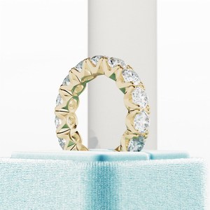 Bague Éternité en Or 14k/18k avec Diamant Rond de 5 Carats Cultivé en Laboratoire et Griffes Partagées – Bijou de Fiançailles et de Mariage - Product Image 2