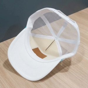 Casquette de golf trucker 5 panneaux personnalisée OEM, style hip-hop décontracté, polyester/coton, faible MOQ, fournisseur en gros à marque privée, commande en gros - Product Image 4