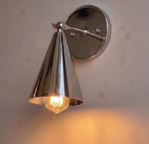 Aplique de pared cónico de cromo pulido |   Lámpara Italiana Moderna de Mediados de Siglo, Luz de Latón - Product Image 1