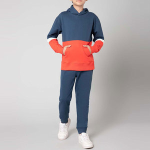 Outfitize International – Ensemble de survêtement vierge pour impression, vente en gros, sweat à capuche uni et pantalon de jogging à prix abordable - Product Image 6