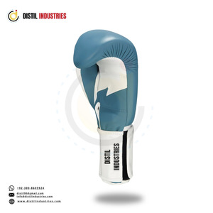 Gants de boxe de luxe de qualité supérieure, personnalisés, en cuir de vachette durable, super confortables, à lacets. - Product Image 2