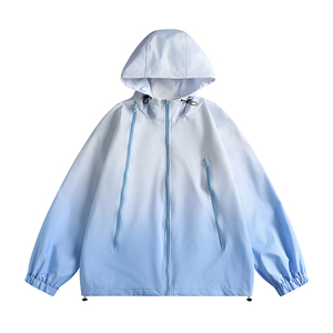Veste coupe-vent à capuche imperméable avec logo personnalisé pour les événements promotionnels et les équipes, veste coupe-vent élégante à imprimé nature - Product Image 3