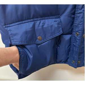 Gilet matelassé bleu pour homme avec blocs de couleur, col rabattable, coupe-vent, vêtement d'extérieur décontracté, idéal pour l'hiver, logo personnalisé sur le devant - Product Image 5