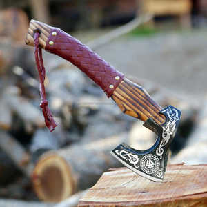 Hacha Vikinga Forjada a Mano, Hacha Nórdica Hecha a Mano con Mango de Madera Personalizado y Cabeza Grabada, Herramienta de Supervivencia para Campismo al Aire Libre - Product Image 2