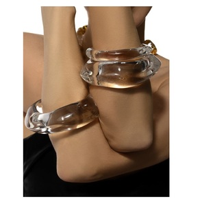 Fabricante de pulseras de resina acrílica de la India, brazaletes para mujer, regalo para fiestas, uso en bodas, diseño personalizado de la mejor calidad. - Product Image 1