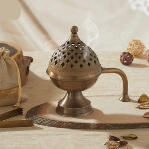 Lobandan avec Plucker, brûleur d'encens traditionnel en métal en forme de candélabre pour la décoration de la maison et du temple - Product Image 5