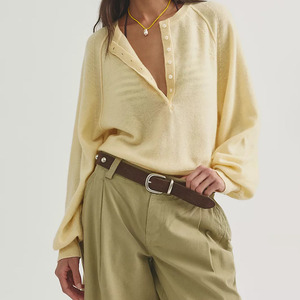 Suéter de Punto de Alta Calidad para Mujer, Cuello en V, Manga Farol, Color Amarillo Sólido, Botones al Frente, Estilo Minimalista, para Otoño - Product Image 1