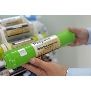 Filtro alcalino mineral de nanocarbono de 10-11 pulgadas para purificador de agua por ósmosis inversa con conexión rápida roscada. Hecho en Vietnam. - Product Image 1