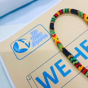 WE HERE EXPORTS Porte-clés de poignet tendance pour femme, fait main, avec perles de rocaille, pierres imitation perle et éléments à insérer pour ongles, cadeau - Product Image 3