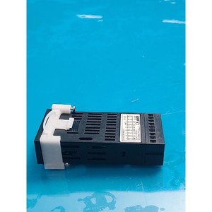 VALCOM VGM2-2SO-A3-1-4 Usado como está, piezas de equipos semiconductores antiguos - Product Image 2