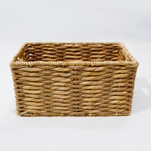 Panier tissé en jacinthe d'eau écologique, conteneur durable pour boîtes cadeaux et rangement décoratif - Product Image 4