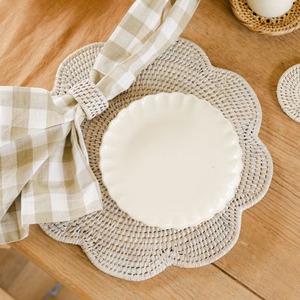 Vietnam Eco-friendly Handwoven <b>Round</b> scallop-shaped Rattan <b>Placemat</b> - Product Image 4