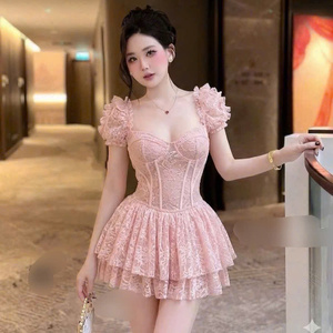Robe longue élégante et décontractée pour femme, taille unique, coupe simple et confortable, taille naturelle, en soie à manches courtes - Product Image 1