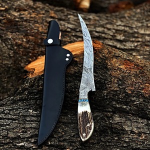 Cuchillo de Filetear Hecho a Mano con Hoja con Patrón de Damasco y Mango de Cuerno, Cuchillo de Cocina para Pesca, Camping y Uso al Aire Libre - Product Image 5
