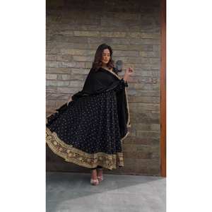 Vestido de fiesta XL con dupatta embellecido y hilo y trabajo de secuencia - Product Image 5