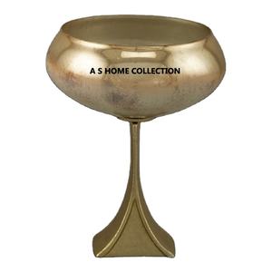 Cuenco para servir comida y fruta de nueva forma decorativo de pie de metal de diseño antiguo - Product Image 1